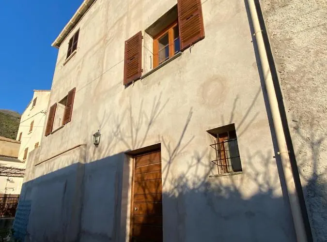 Maison De Village Vue 360° *